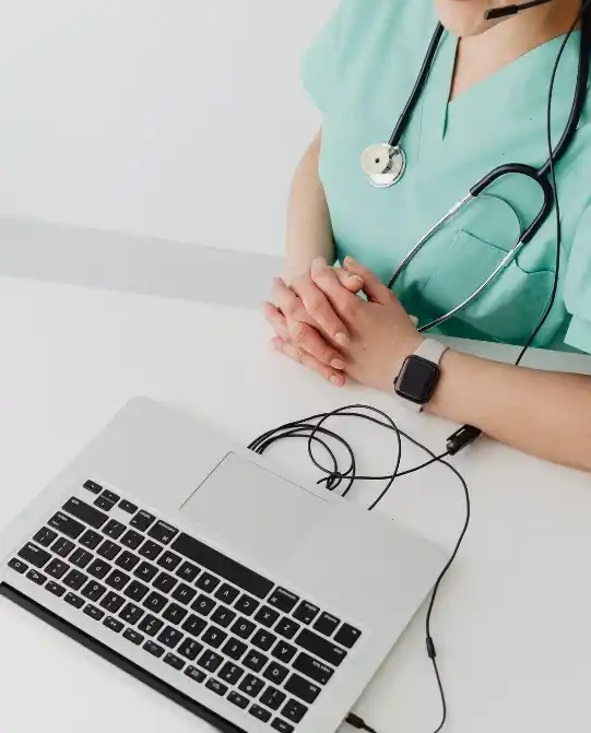 CRM sante fonctionnalites - Apogea